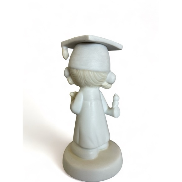 🎓Vintage Precious Moments Girl Graduate Figurine - NEW IN BOX - Picture 4 of 7